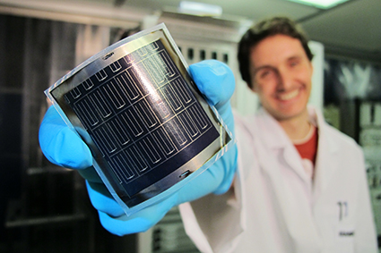 Empa's record-breaking CIGS solar cell