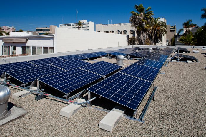 American Lung Association of California installs donated solar