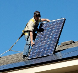 Organization offering discounts for solar installations in Philly, Long Island