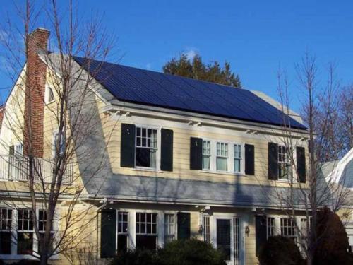Rhode Island subsidy program spurs residential solar installations