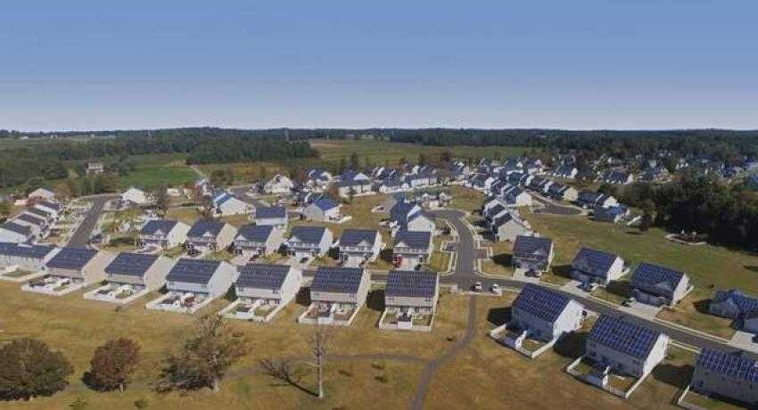 Military installing solar on base housing