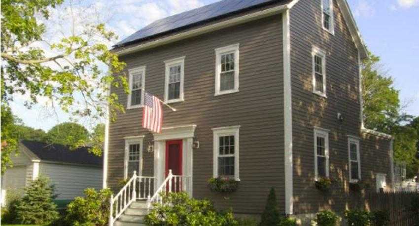 Vermont House With Solar